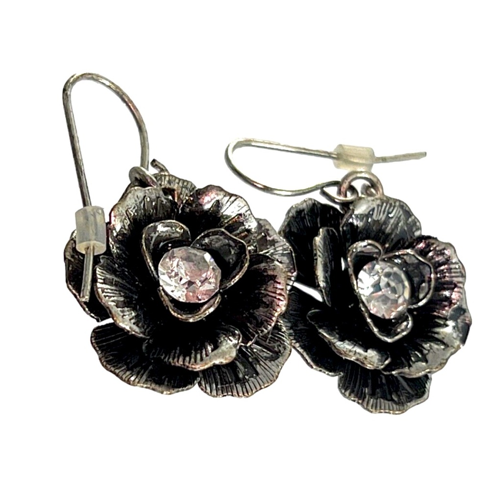 Premier Designs Floral antiquey earrings
